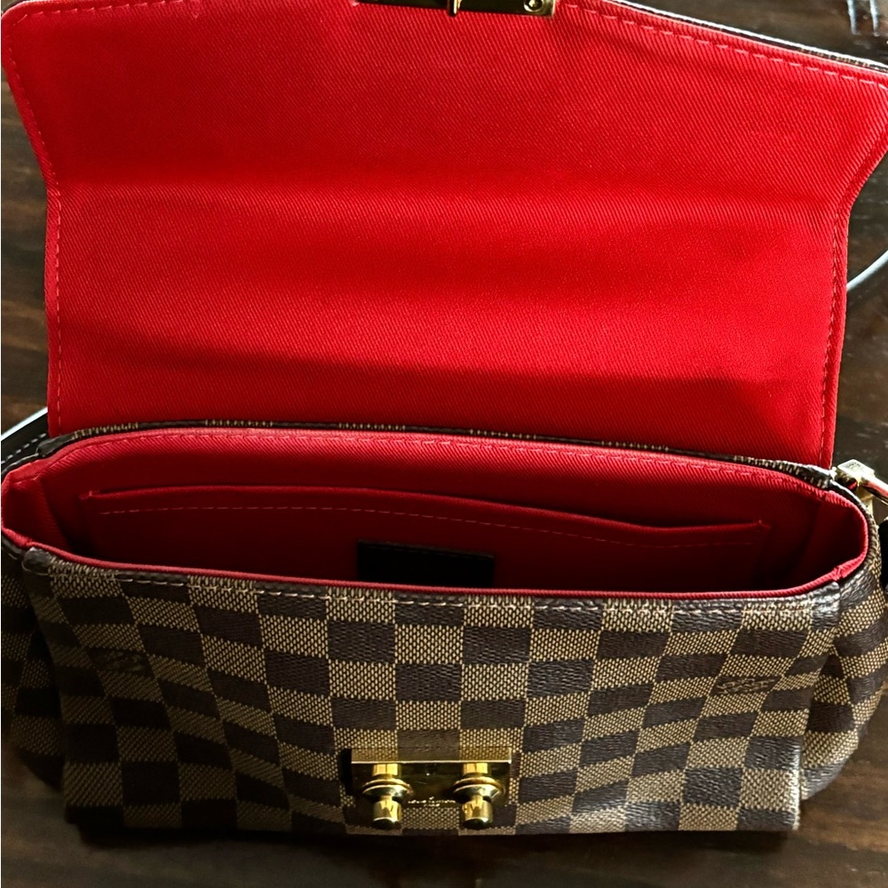 Louis Vuitton Damier Ebene Croisette Crossbody with Gold Hardware - Picture 4 of 15